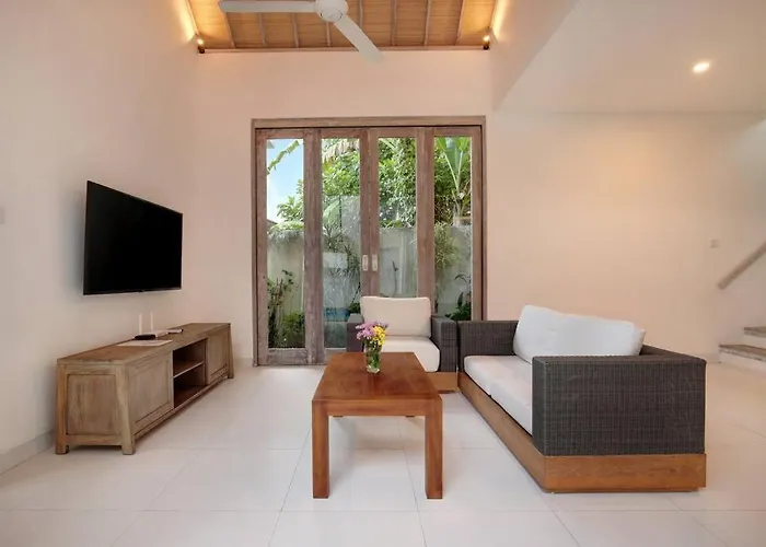 Villa B, Near New 3 Bedroom With Pool.