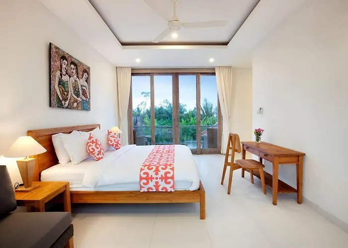 B, Near New 3 Bedroom With Pool. Villa *