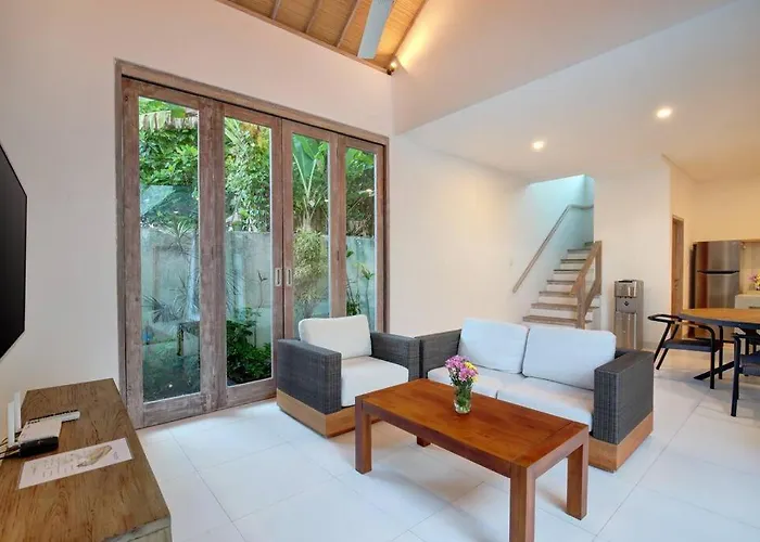 B, Near New 3 Bedroom With Pool. * Ubud